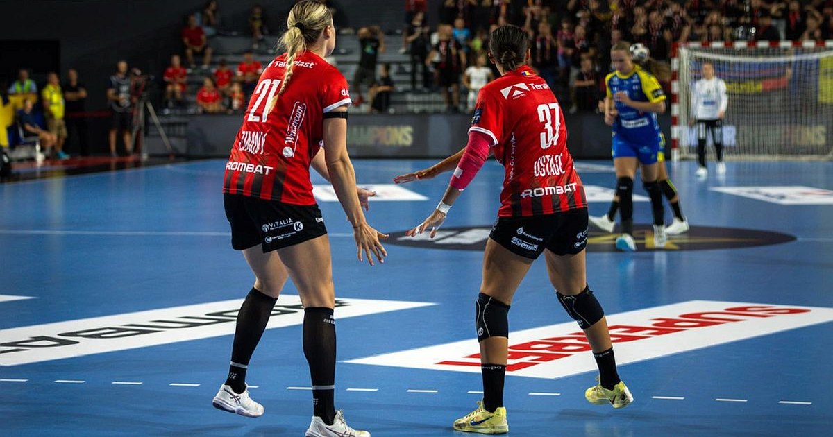 Umilință totală la Gyor: Gloria Bistrița, spulberată în Liga Campionilor. Cea mai grea înfrângere din istoria europeană