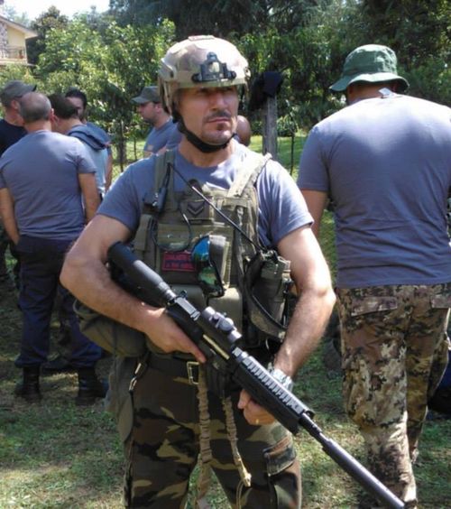 Silviu Ciubotaru, în ipostază de lunetist (foto: Facebook/Silviu Ciubotaru)