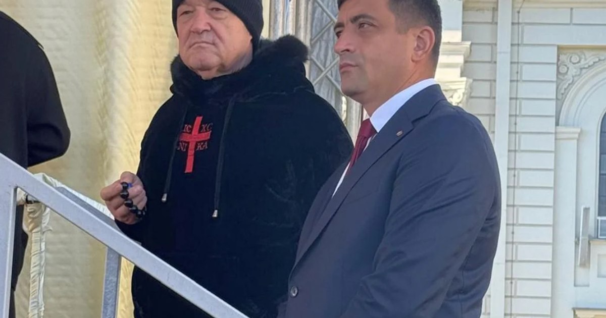 „Darul” inedit de la nunta lui George Simion. S-a aflat cât a plătit Gigi Becali pe cele trei tone de brânză oferite. Sumă copleșitoare