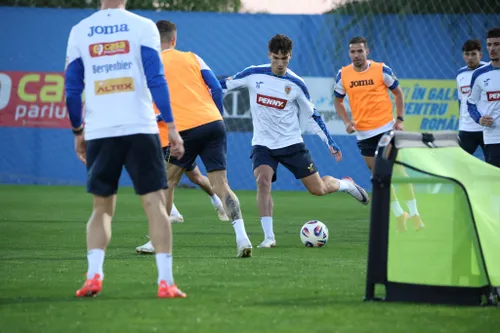 Romania, antrenament oficial inainte de Austria FOTO FB Echipa nationala (9).jpg