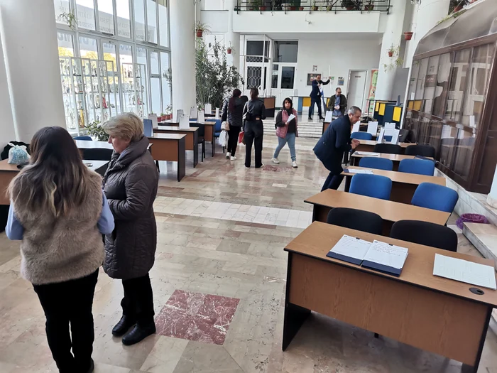 Bursa s-a încheiat în aproximativ două ore FOTO: Alina Mitran