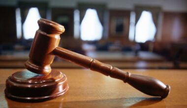 Botez cu scandal la Bihor. Nașul l-a luat la bătaie pe tatăl copilului dintr-un motiv halucinant