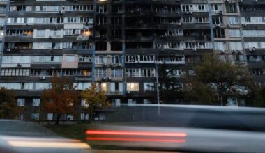 „Apărarea noastră a scăzut cu 20-30%” Rusia și-a calibrat atacurile pentru a produce cele mai mari pagube la Kiev, acuză Zelenski