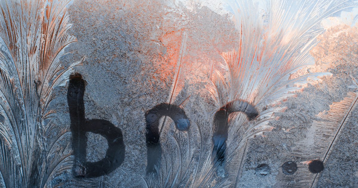 Aer polar peste România. Temperaturile scad brusc, iar iarna a ajuns deja la munte