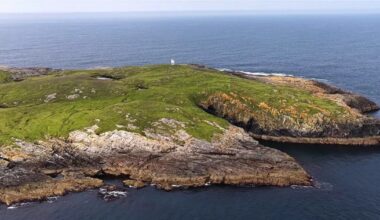 O insulă nelocuită, scoasă la vânzare la prețul unui apartament din București: „Un refugiu cu adevărat unic”