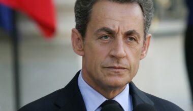 Nicolas Sarkozy, primul fost șef de stat din UE încarcerat, după ce a fost condamnat la cinci ani de închisoare