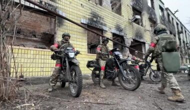 Rusia testează o „tactică ciudată” pe frontul din Donețk