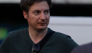 „Destructurați rețelele de securiști care lucrează cu rușii”. Planul de urgență gândit de Andrei Caramitru pentru a evita colapsul României