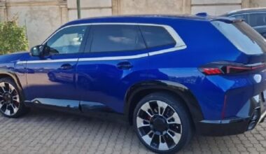 Reacția unui deputat AUR, întrebat despre mașina de lux pe care o conduce: „Ce vreți, să venim cu căruțul de butelii?”