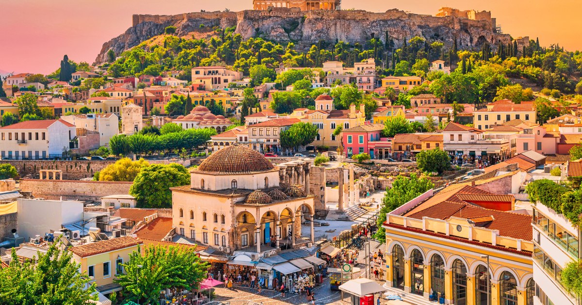 Parlamentul grec a aprobat zilele de muncă de 13 ore. Ce prevede noua legislație