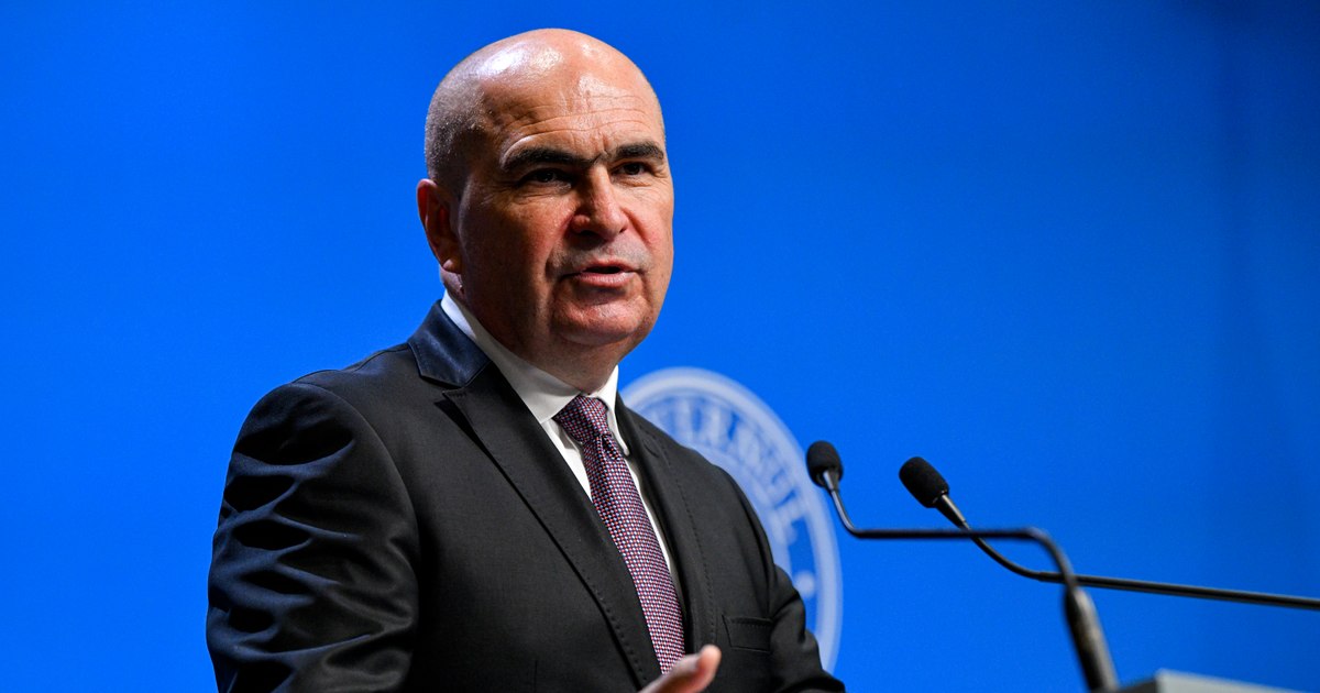 Bolojan a redus cu aproape 20% subvenția partidelor politice, fără să anunțe public. AEP confirmă tăierea de 52 de milioane de lei