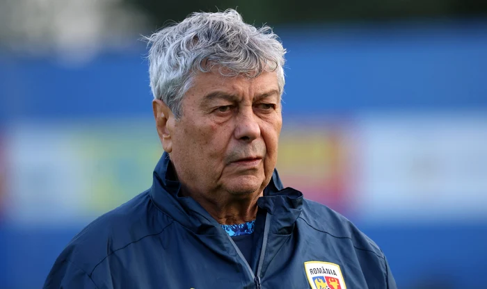 Mircea Lucescu are meci de foc luna viitoare. Foto Facebook FRF