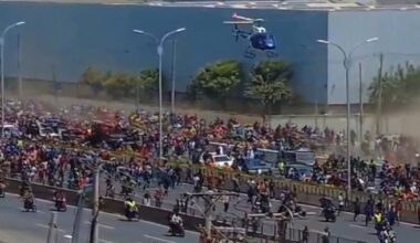 Momente incredibile pentru Reghecampf, în Africa. Fuge dintr-un război civil și dă în altul: împușcături înainte de meci