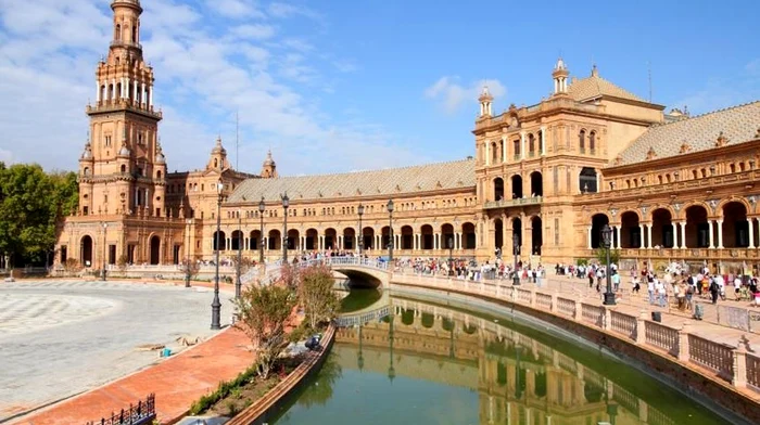 Plaza de España din Sevilla, Spania  Foto Arhiva Adevărul