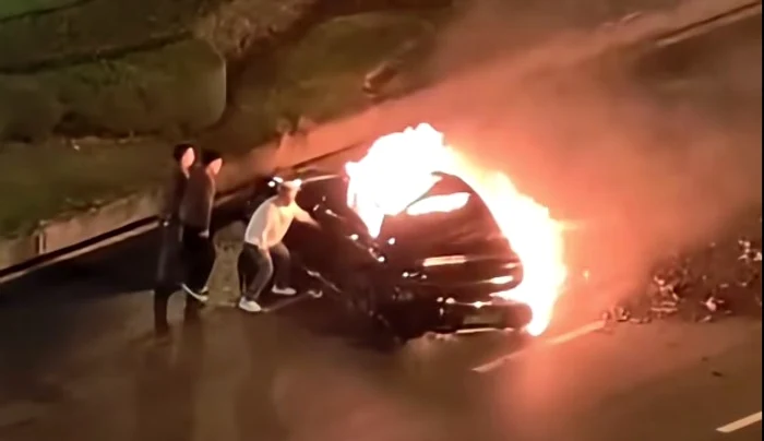 Un șofer a murit carbonizat în mașină FOTO: Captură video / CarNewsChina