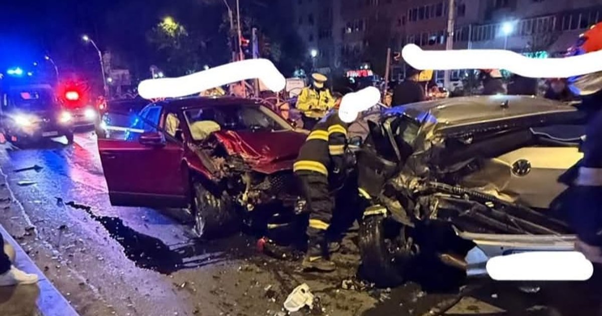 Accident grav în Capitală, pe Calea Rahovei, cu trei mașini implicate: două persoane au fost rănite, iar șoferița vinovată a părăsit locul faptei