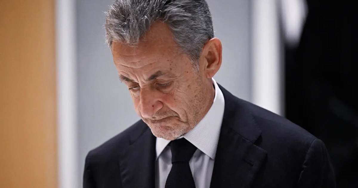 Tensiuni în La Santé. Nicolas Sarkozy, amenințat cu moartea de deținuți care promit „să-l răzbune pe Gaddafi”