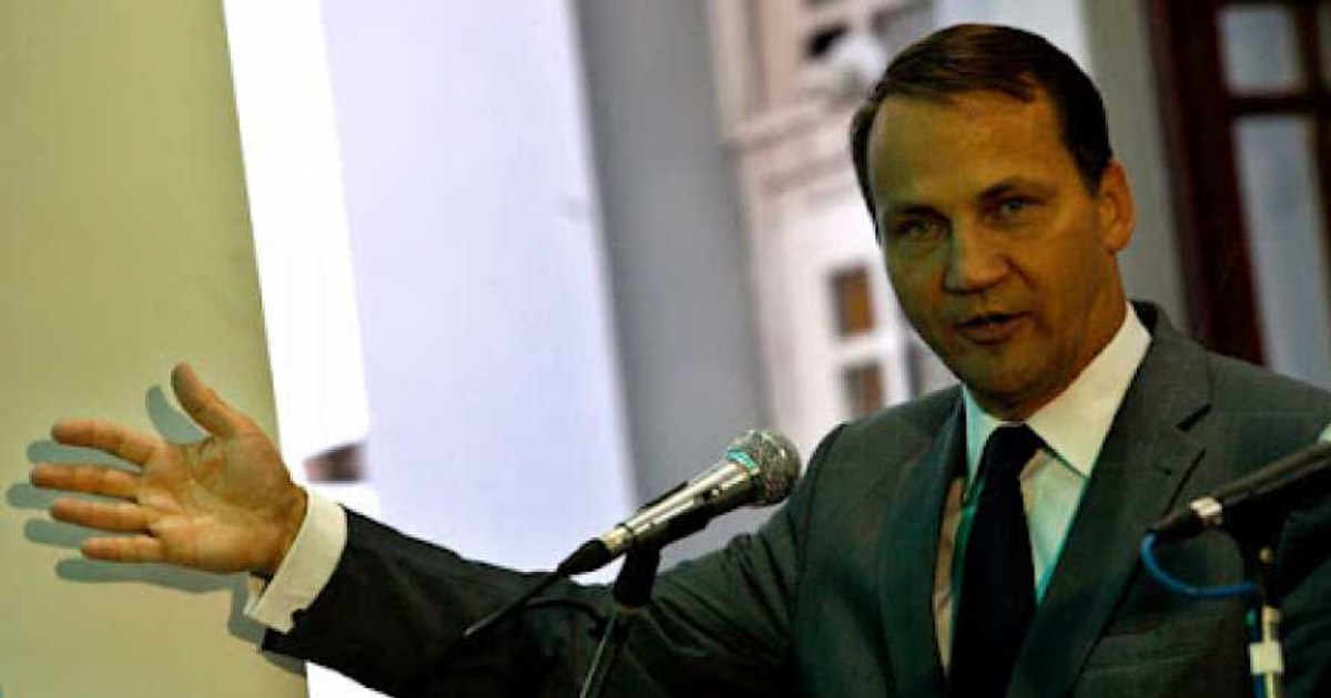 Ministrul polonez de Externe ironizează Ungaria: „Sper ca dronele ucrainene să lovească conducta care îi alimentează de la ruși”