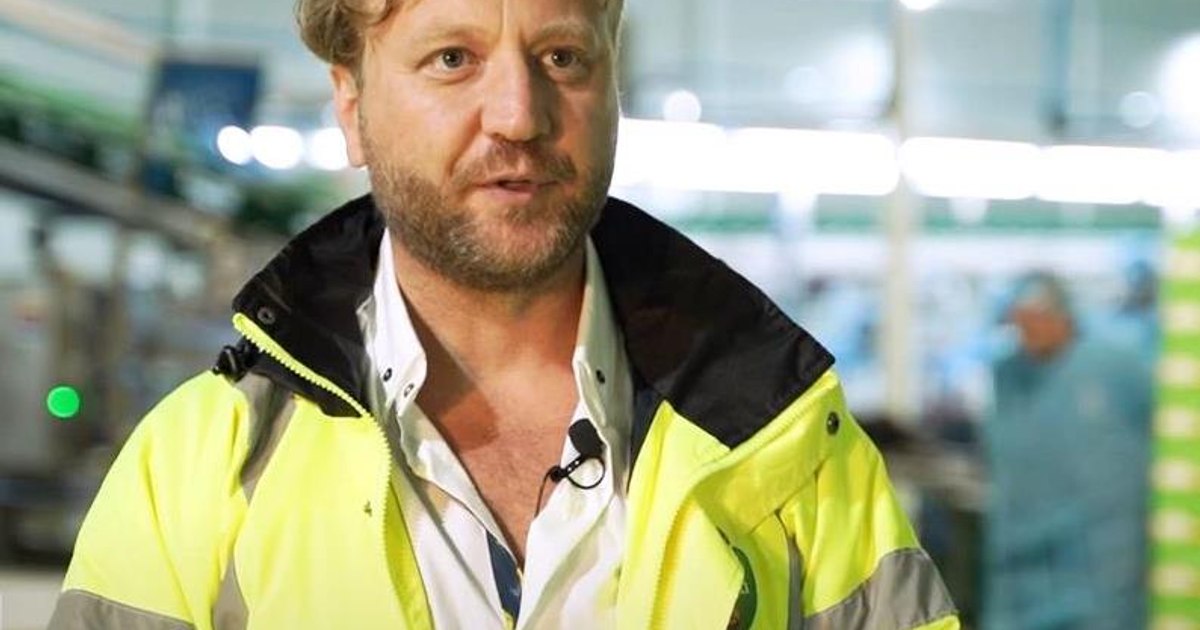 Pedeapsa primită de un angajat de la Kaufland, acuzat că primea șpaga cu elicopterul de la un cunoscut afacerist