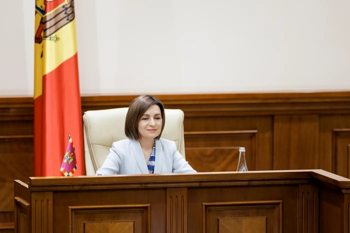 Lidera a semnat decretul privind desemnarea candidatului la funcția de premier. FOTO: Presedinte.md