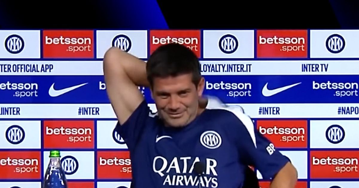 Chivu, conferință cu peripeții / VIDEO. Toți cei din sală au izbucnit în râs: „Poate era mai bine să nu le dau liber jucătorilor”