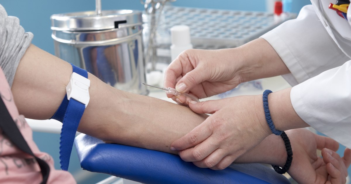 Plătim asigurări de sănătate enorme, ba mai scoatem și bani în plus din buzunar. Cât cheltuim anual pentru servicii medicale suplimentare