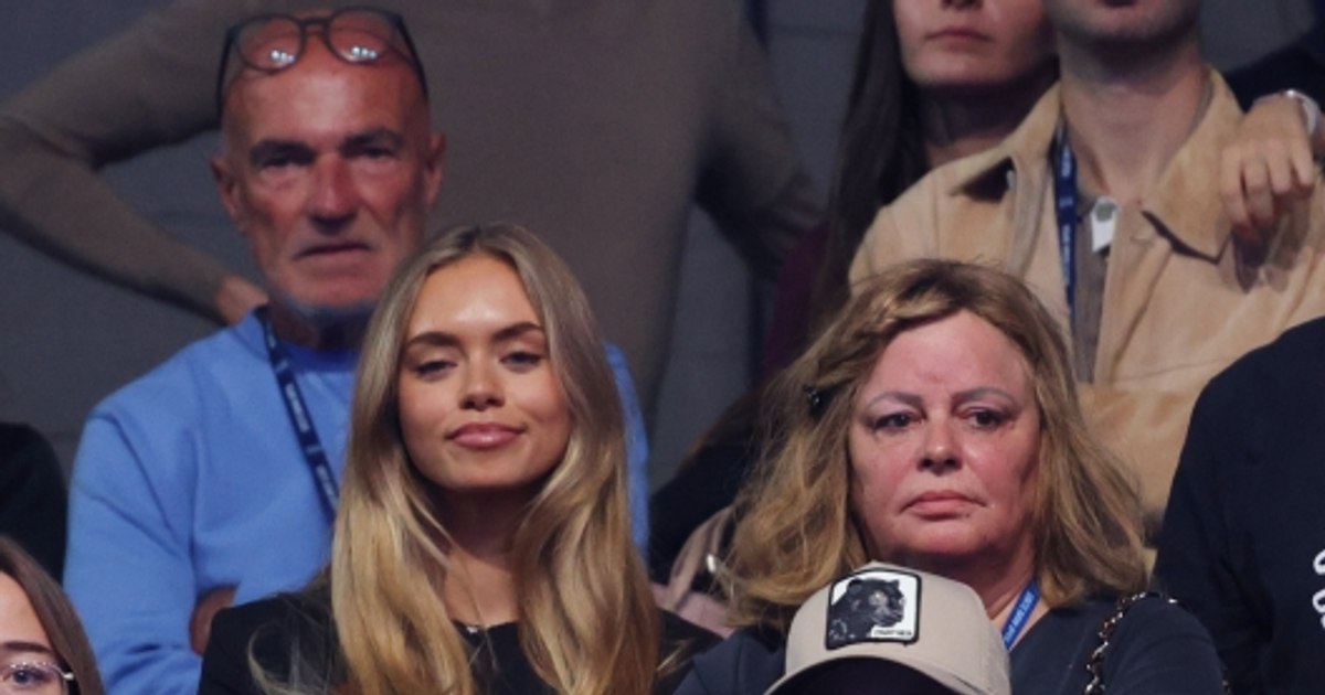 Sinner nu se mai ascunde: și-a scos în lume iubita și a prezentat-o părinților. Fata a dat târcoale familiei Schumacher