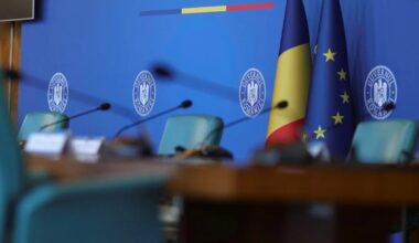 USR cere explicații privind bonusurile consistente acordate de ANRE, ASF și ANCOM. Noile organigrame și reducerile salariale, în dezbatere