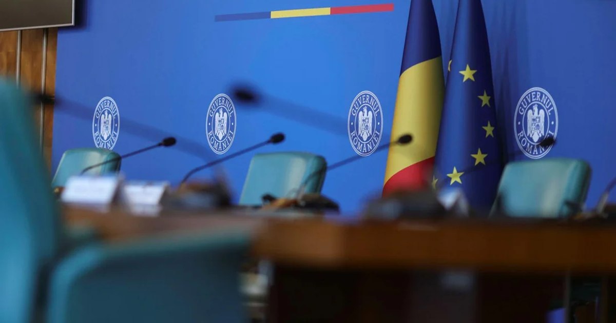 USR cere explicații privind bonusurile consistente acordate de ANRE, ASF și ANCOM. Noile organigrame și reducerile salariale, în dezbatere