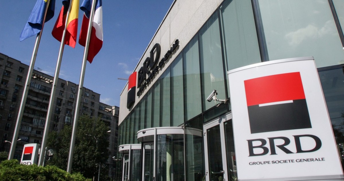 O mare bancă din România își dă dreptul să retragă bani din conturile clienților, fără acord. În ce condiții se va întâmpla asta