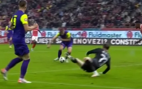 Dinamo - CFR Cluj. Golul norocos marcat de Emerllahu (6).jpg