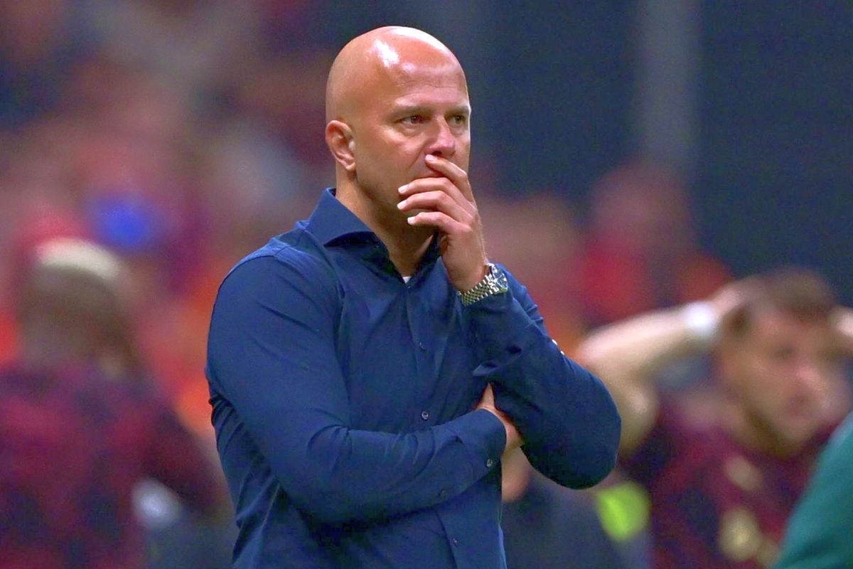Pe ce a putut să dea vina Arne Slot, după ce Liverpool a fost bătută în Turcia: „Șiretenie!”