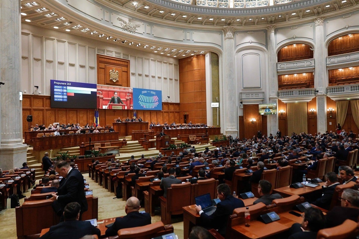 Camera Deputaților, plen, vot Parlament