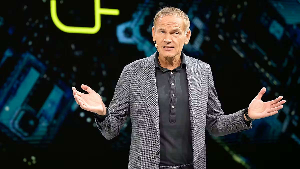 Şeful VW a dezvăluit că noile modele electrice accesibile nu vor fi fabricate în Germania, din cauza costurilor prea mari la energie, ci în alte ţări europene | PiataAuto.md