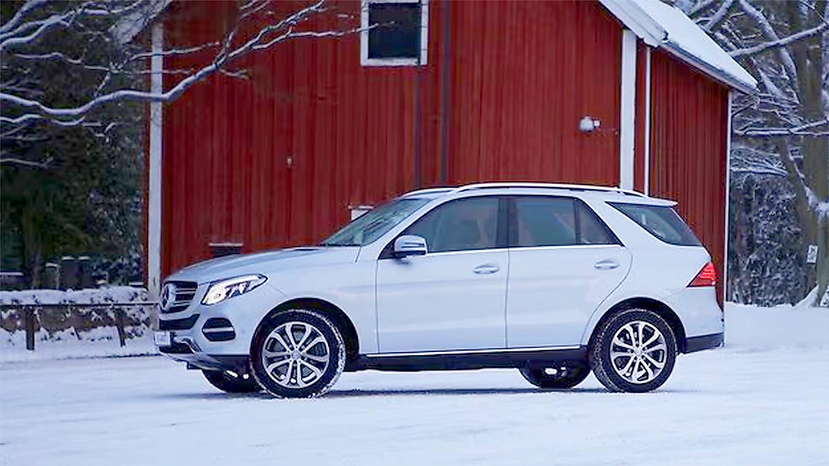 (VIDEO) Un mecanic finlandez a dezvăluit o problemă imensă cu care se confruntă proprietarii de modele plug-in hibride Mercedes, când ajung la 100.000 km | PiataAuto.md