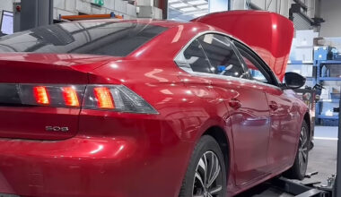(VIDEO) Un mecanic din Marea Britanie a descoperit cu stupoare ce intervale de service uriaşe sunt recomandate pentru Peugeot 508 diesel de producător | PiataAuto.md