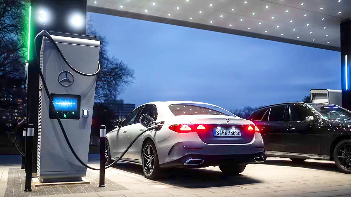 Producătorii germani vor să oblige proprietarii de modele plug-in hibride să-şi încarce maşinile la priză cel puţin periodic, pentru a le salva | PiataAuto.md