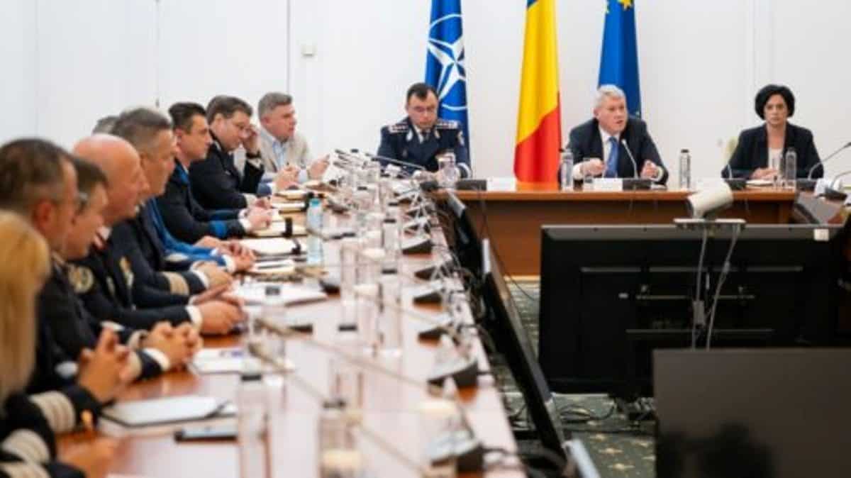 Restructurarea Ministerului de Interne: schimbări de compartimente, dispecerate integrate. Ce se întâmplă cu vârsta de pensionare