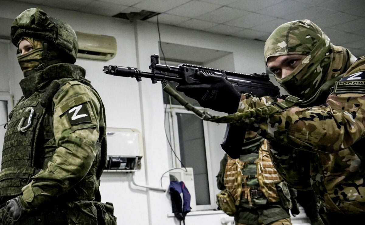 Un militar rus și-a omorât prin împuşcare un camarad şi apoi s-a sinucis, într-o bază militară în regiunea Moscova