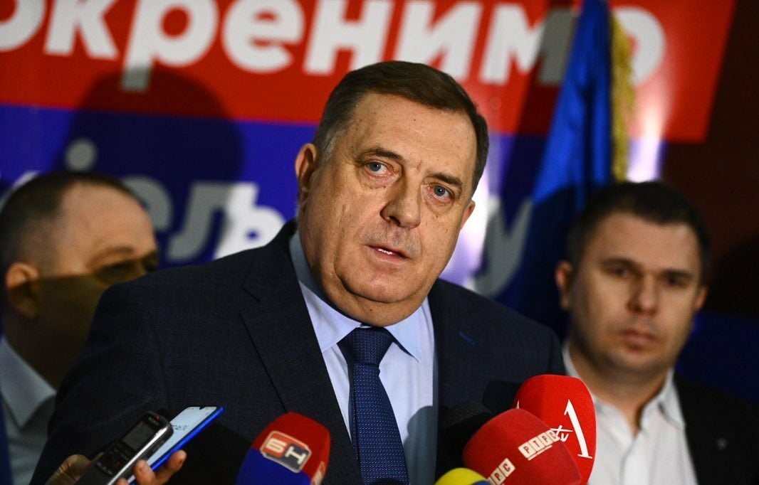 Republica Srpska o numeşte preşedintă interimară pe Ana Trisic Babic și marchează astfel plecarea oficială a lui Milorad Dodik, care a primit interdicția de a-și exercita funcția