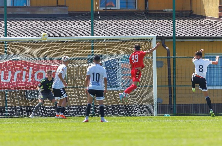 TREI ani pe tușă, „blocat” de Hagi pentru 250.000 de euro, acum golgheter în România: „Am notat în calendar - 1254 de zile fără meci jucat!”