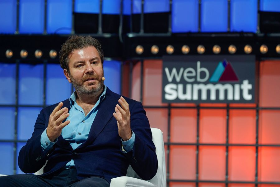 „Voi recâștiga în curând recordul mondial” » David Popovici, intervievat în Las Vegas de al 5-lea cel mai bogat român: „Emoțiile trebuie îmbrățișate”