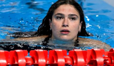 Înotătoarele din Italia, prinse la furat în aeroportul din Singapore, au primit o suspendare de 90 de zile