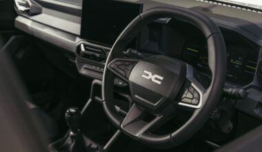 prețul este mai mic decât al rivalelor