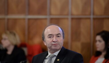 Modificările propuse la legea pensiilor speciale nu schimbă fundamental datele