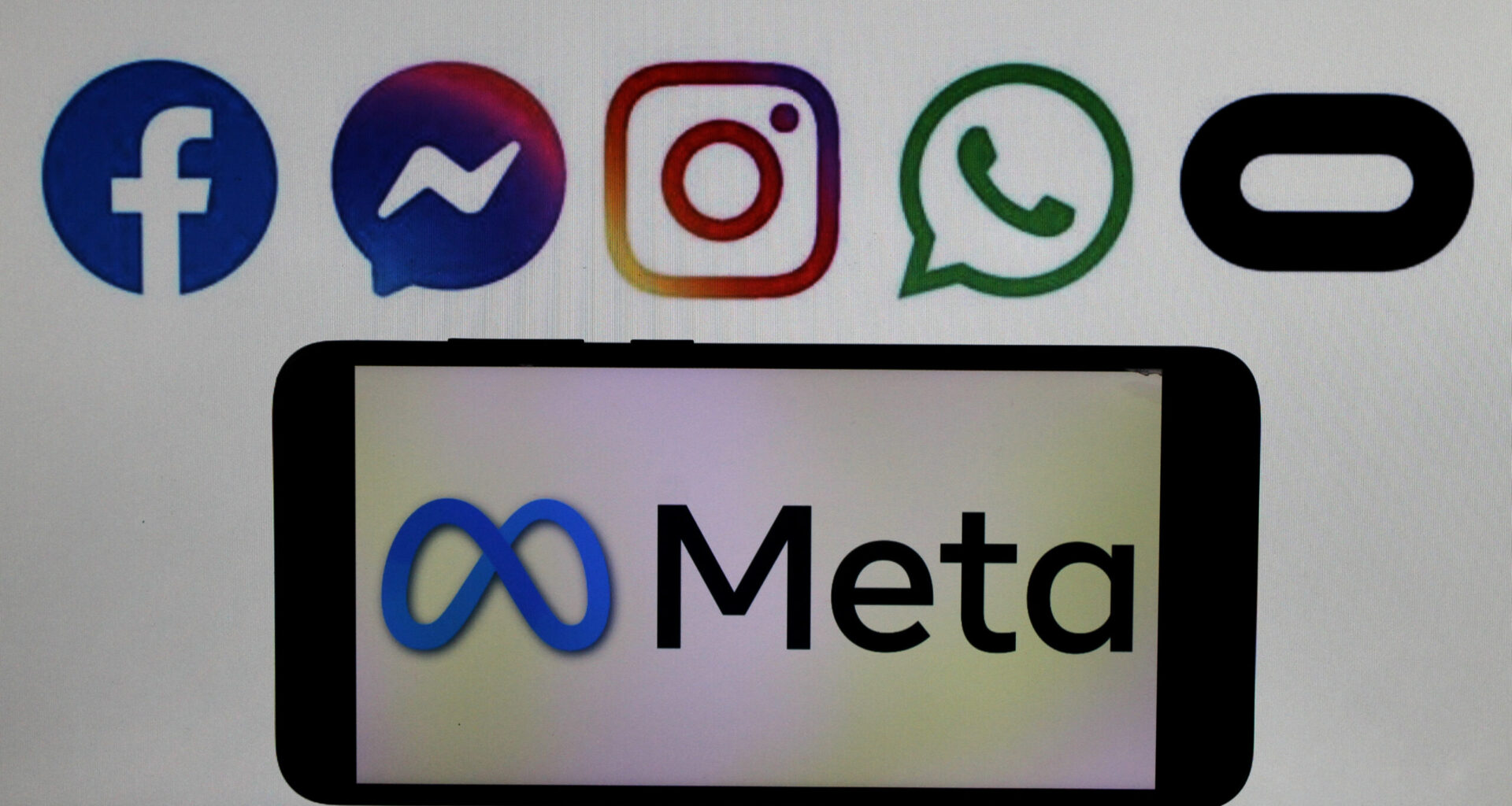 Meta renunță la aplicația desktop Messenger pentru Windows și macOS