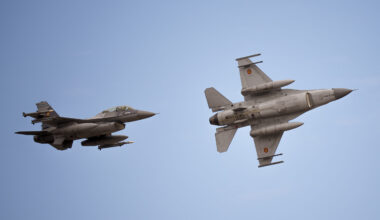 Două avioane britanice au zburat 12 ore alături de SUA şi NATO în apropierea graniţei cu Rusia