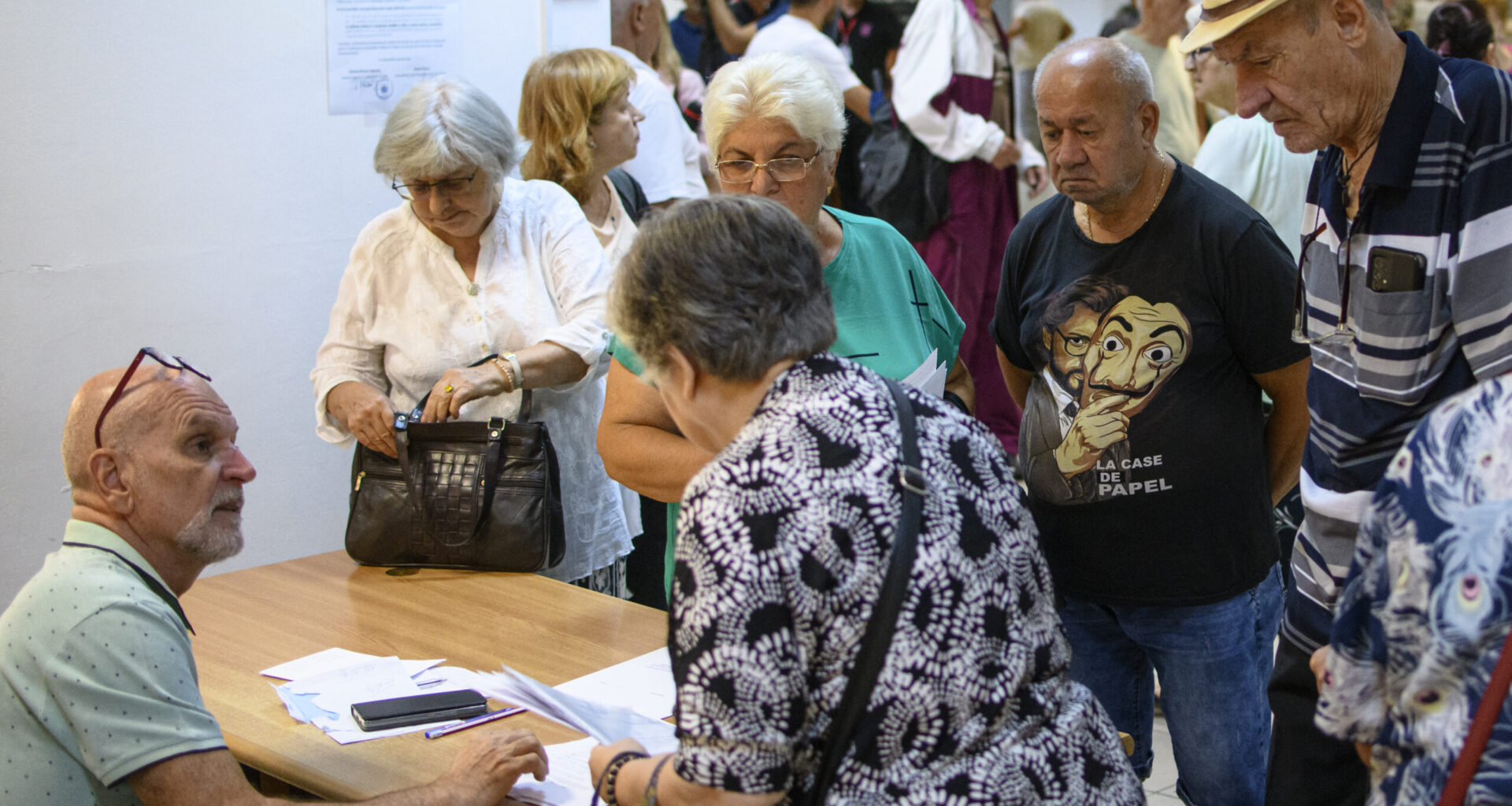 UE ia în considerare reținerea fondurilor destinate țărilor care nu își reformează sistemele de pensii