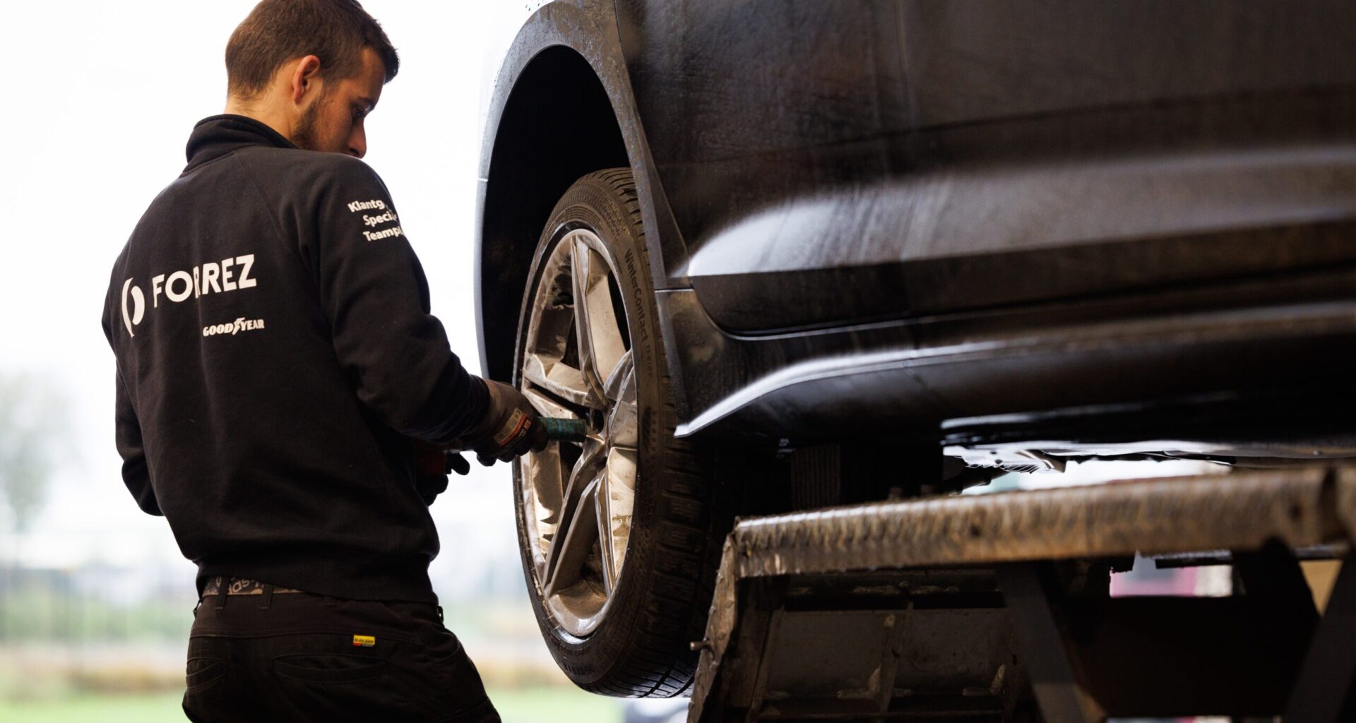 Care este motivul pentru care românii cumpără mai devreme anul acesta anvelopele de iarnă