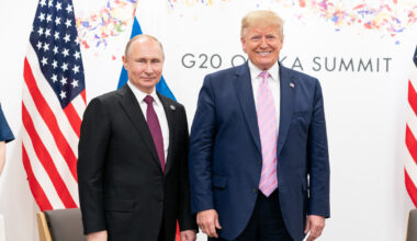 Trump anunță „progrese semnificative” după convorbirea telefonică de două ore avută cu Putin. Au fixat și o întâlnire la Budapesta